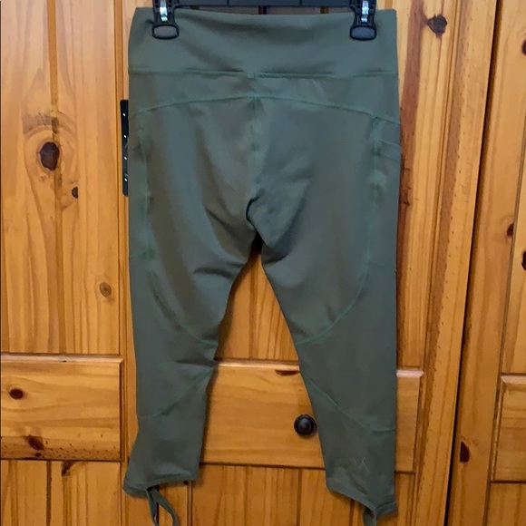 Vie Active Ultra-Flow Yoga Leggings - Picture 4 of 6